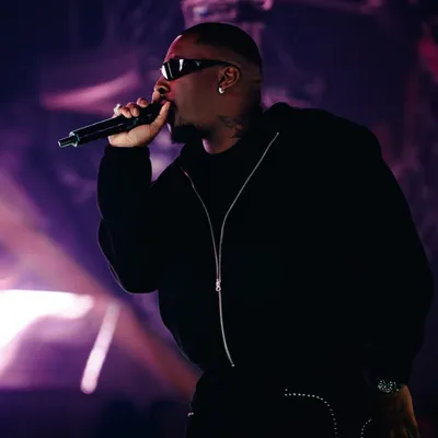 JOÉ DWÈT FILÉ : LE 5ᵉ ARTISTE FRANCOPHONE LE PLUS STREAMÉ 