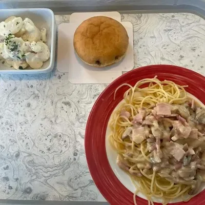 Une étudiante note les repas du Crous de Strasbourg sur TikTok