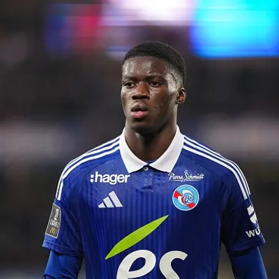 Mamadou Sarr de retour au Racing, Strasbourg poursuit son mercato XXL