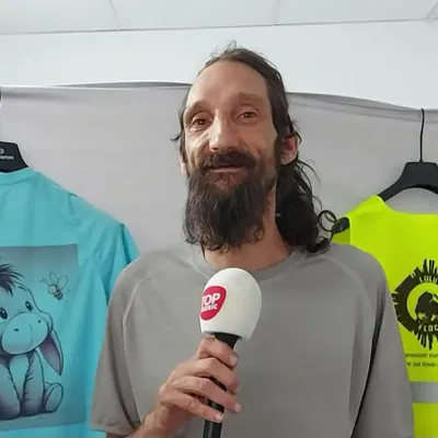 Après des années dans la rue, il lance son entreprise de flocage à...