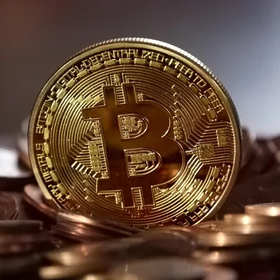 Les Cryptomonnaies : Révolution financière ou mirage risqué ?