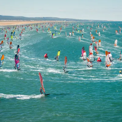 Défi Wind 2025 à Gruissan : le grand rendez-vous de la glisse est...