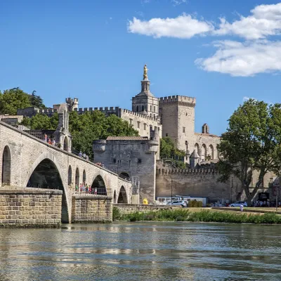 Avignon s'embrase avec la flamme olympique et Bob Sinclar