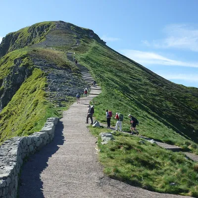 Le conseil national de la montagne supprimé, "un très mauvais...