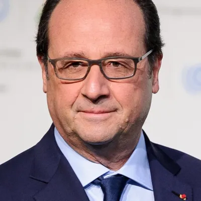 François Hollande : "la relation avec la France insoumise ne peut...