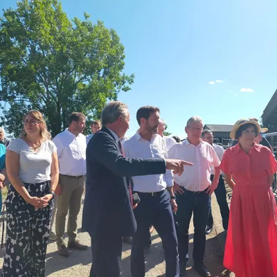 Le président de la région Auvergne Rhône Alpes  était en visite...