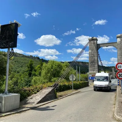 Lot : le nouveau système de pesage du pont de Cajarc inauguré et en...