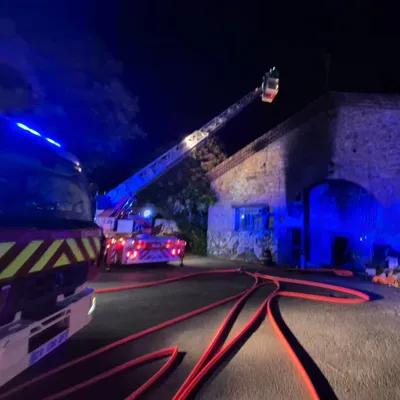 Un hangar prend feu à la Grand-Combe