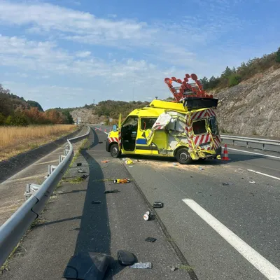 Un véhicule d'intervention heurté sur l'autoroute A20
