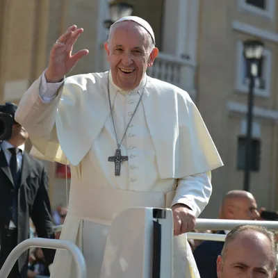 Mort du pape François : "je ferai une prière pour lui" confie son...
