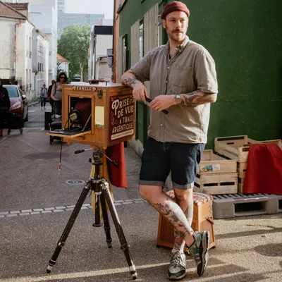 Se faire tirer le portrait en marchant sur le chemin de Stevenson 