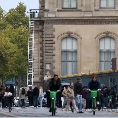 Casse au Louvre : comment un commando a déjoué la sécurité du musée...