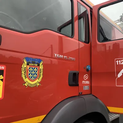 Feux de végétation : des bâtiments touchés en Sarthe et en Mayenne