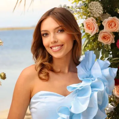 La Miss du Jour : Clarisse, 18 ans, dernière candidate pour Miss...