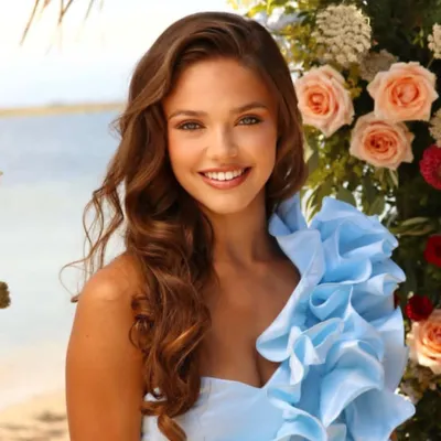 La Miss du Jour : Déborah , 18 ans, élue Miss Roussillon après Miss...