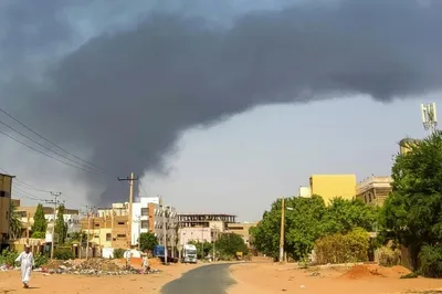 Soudan: affrontements et incendie aux abords d'une usine militaire...