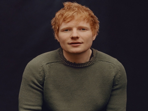 Ed Sheeran : un clip délirant pour "Shivers"