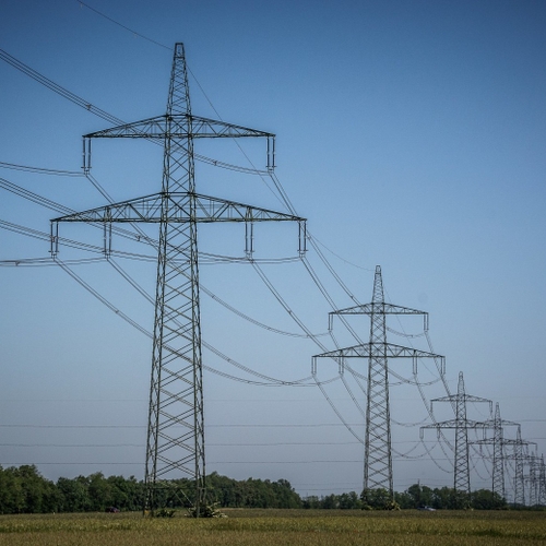 TotalEnergies , EDF et Engie appellent les Français à réduire...