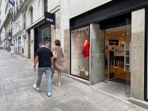 A Nantes, les commerces climatisés sont priés de fermer leurs portes
