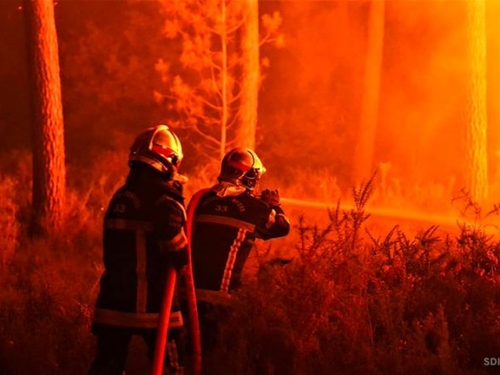 Incendies : plusieurs pays viennent en aide à la France 