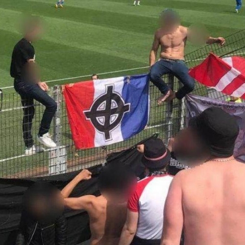 Croix celtique vue en tribune du match Lorient-Reims : la ligue de...