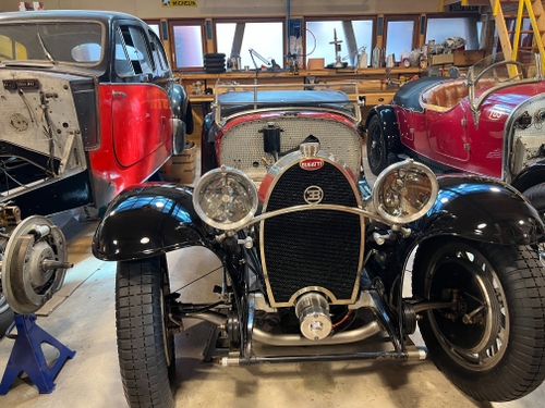 Le Bugatelier chouchoute les Bugatti de collection 