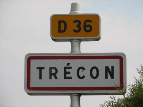 Comment appelle-t-on les habitants de Trécon ?