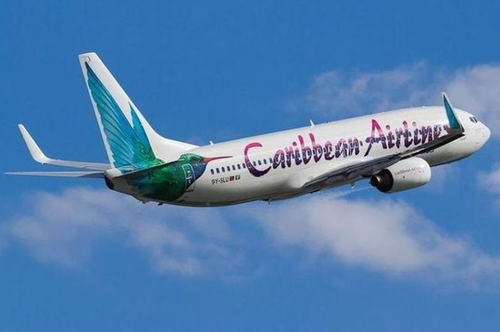 La plus grande compagnie de la Caraïbe Caribbean Airlines, licencie...