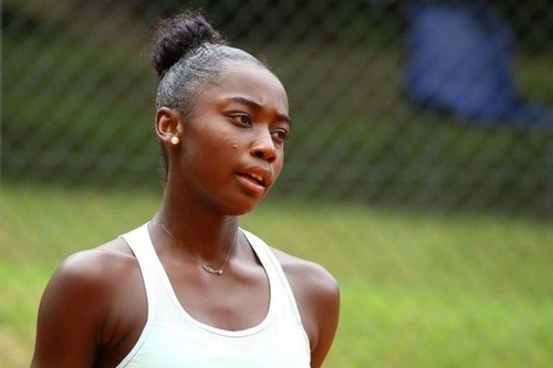 Roland Garros : la Guadeloupéenne Océane Babel se qualifie pour les...