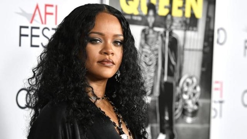 Rihanna menacée de boycott à cause d’un remix d’un texte sacré...