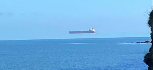 Un bateau volant au dessus de la Manche