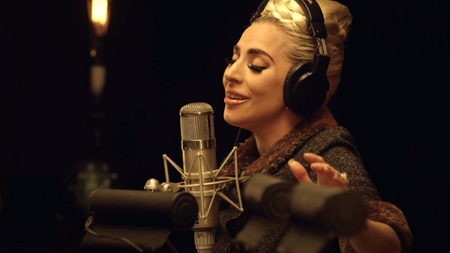 Lady Gaga dévoile une chanson pour le film "Top Gun : Maverick"
