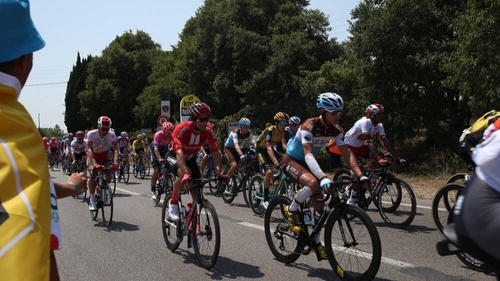[ SPORT ] Cyclisme/Tour de France: Les coureurs font un crochet à...