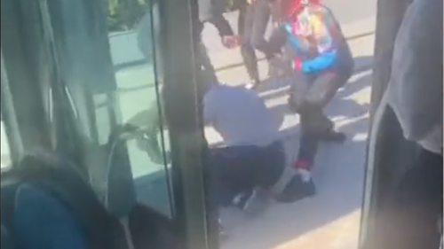 Un chauffeur de bus RATP lynché par une dizaine de jeunes (vidéo)