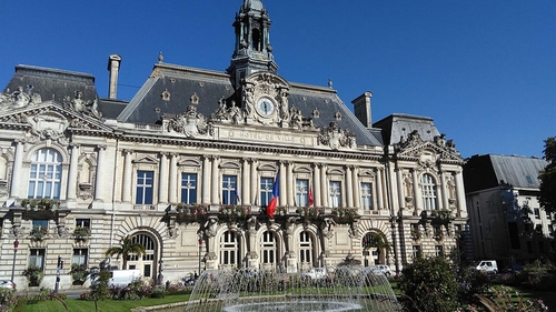 Tours : l’Hôtel de Ville évacué en raison d’une possible fuite de gaz