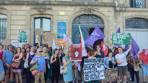 Bordeaux : une mobilisation de soutien au droit à l'avortement