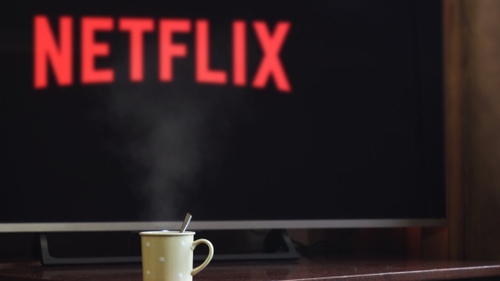 Mauvaise nouvelle : Netflix augmente ses prix, même pour les...