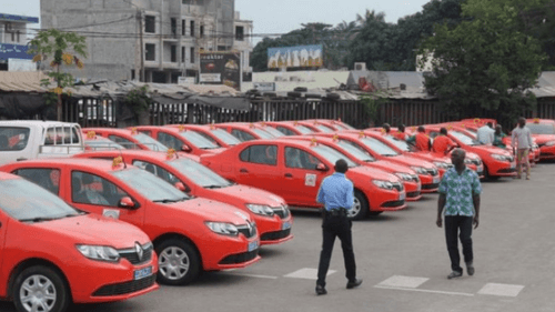 Côte d'ivoire : Les taxis en grève à Abidjan pour dénoncer la...