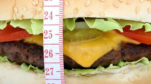 Aude : un hamburger de 2,4 kg englouti lors d’un défi