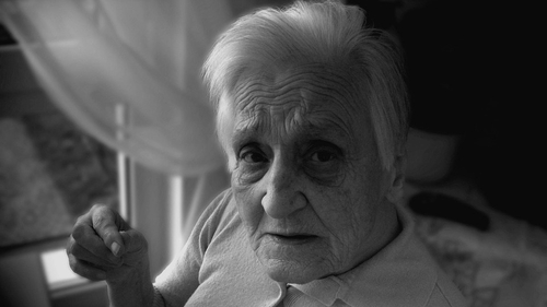 Ce soignant originaire de Normandie écrit un livre sur Alzheimer