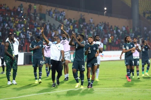 CAN: le Nigeria domine l'Égypte, Salah décevant