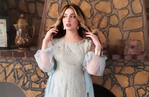 Souhila Ben Lachhab élue meilleure jeune chanteuse arabe !