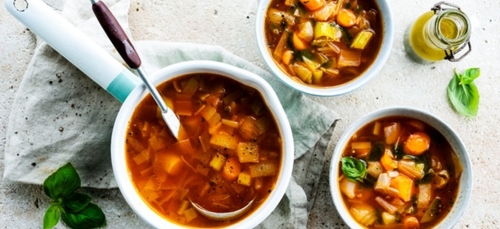 Soupe de légumes aux carottes fenouil et basilic