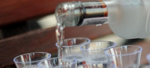 Tunisie : l'alcool frelaté est à l'origine de plusieurs morts et de...