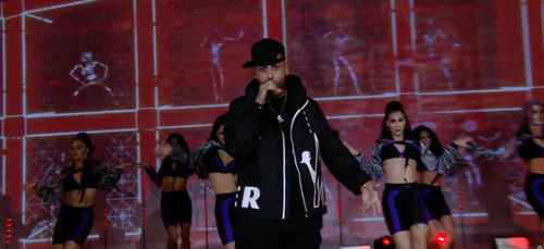 Nicky Jam enflamme la toile avec un concert de folie (vidéo)