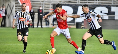 [FOOTBALL] : Nîmes Olympique coule face à Angers (1-5).