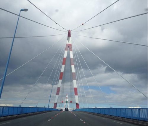 Risque de vents violents : le pont de Saint-Nazaire pourrait fermer...