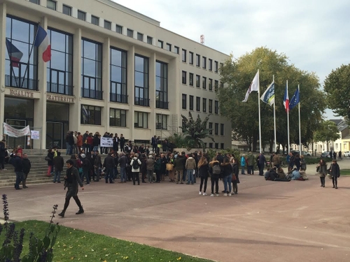 Saint-Nazaire : mobilisation pour soutenir un lycéen congolais...