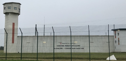 Condé-sur-Sarthe : prise d'otage en cours à la prison