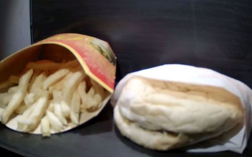 À quoi ressemble un burger-frites du McDo vieux de 10 ans ?